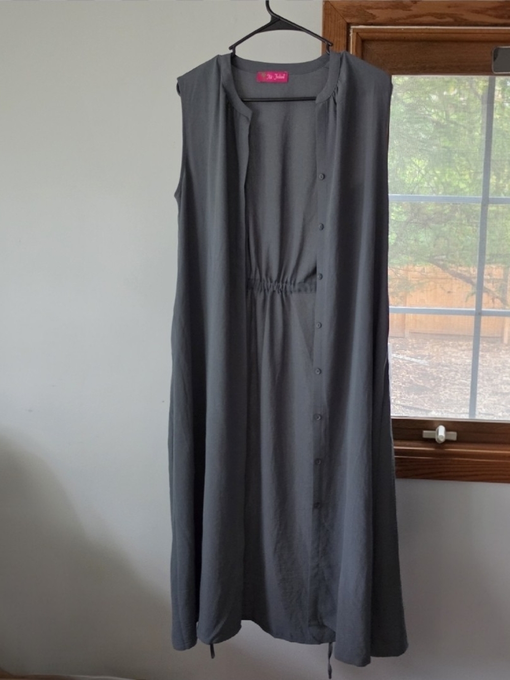 Sleeveless Green Tone Button-Front Women’s Dress
